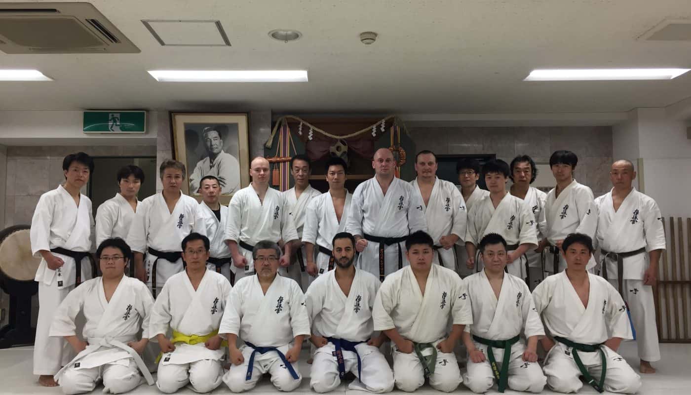Sensei Cymmerman Dariusz na szkoleniu w Japonii w IKO Kyokushinkaikan Honbu Dojo – TOKIO